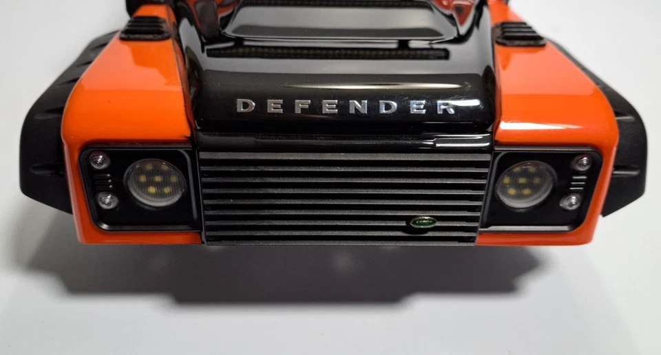 Traxxas Trx4 DEFENDER BODY ONLY (Orange) Led Lights + Adventure Edition + Extras - Image 4 of 4