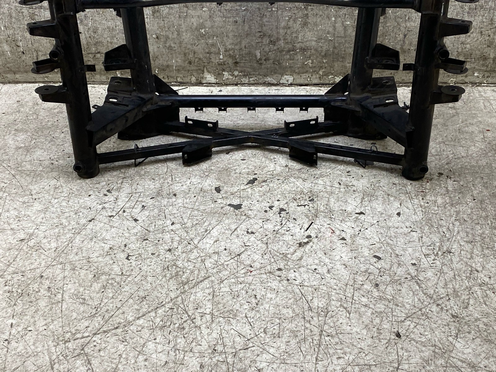 2009 Aston Martin Vantage Rear Subframe Suspension Crossmember 9G33-5R003-AB