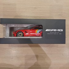 MINICHAMPS 1/18  MERCEDES-AMG G TR 112723
