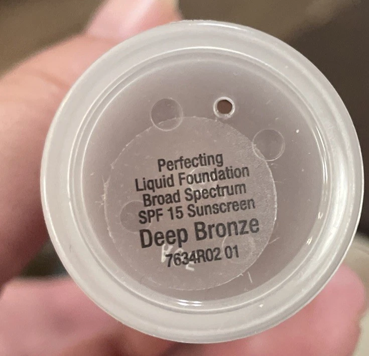 Arbonne Perfecting Liquid Foundation DEEP BRONZE Brand New DISC see Pics - Image 2 of 3