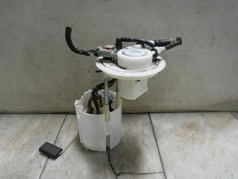 2013-2016 Dodge Dart 1.4L Fuel Pump Assembly - Imagem 2 de 2