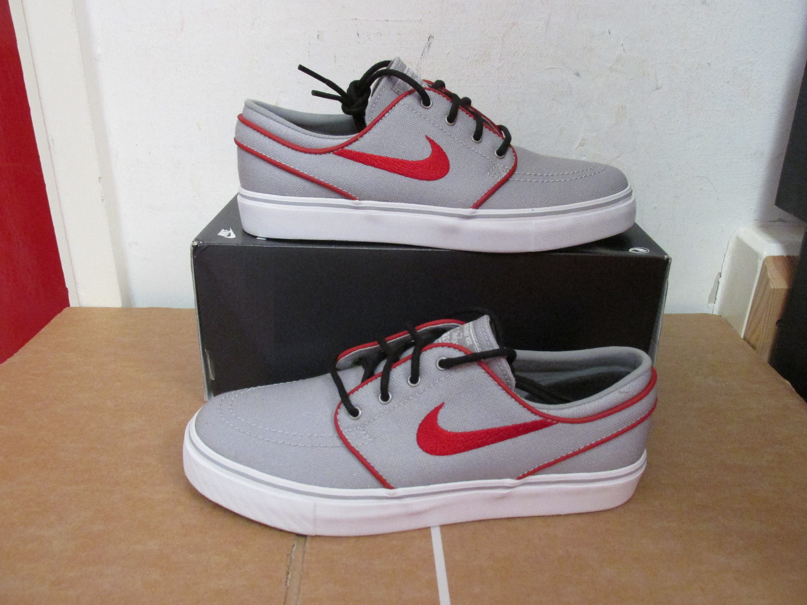 stefan janoski id