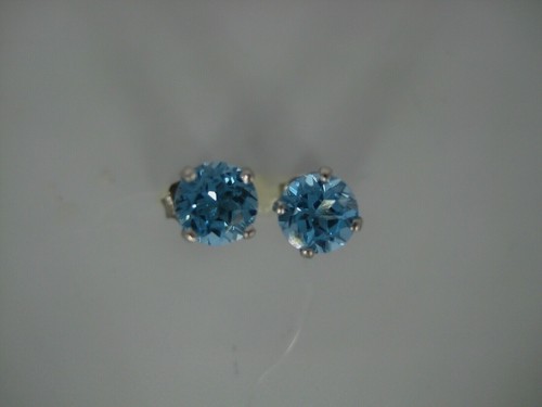 14kt. White Gold 5mm Blue Topaz Earrings - Picture 1 of 4