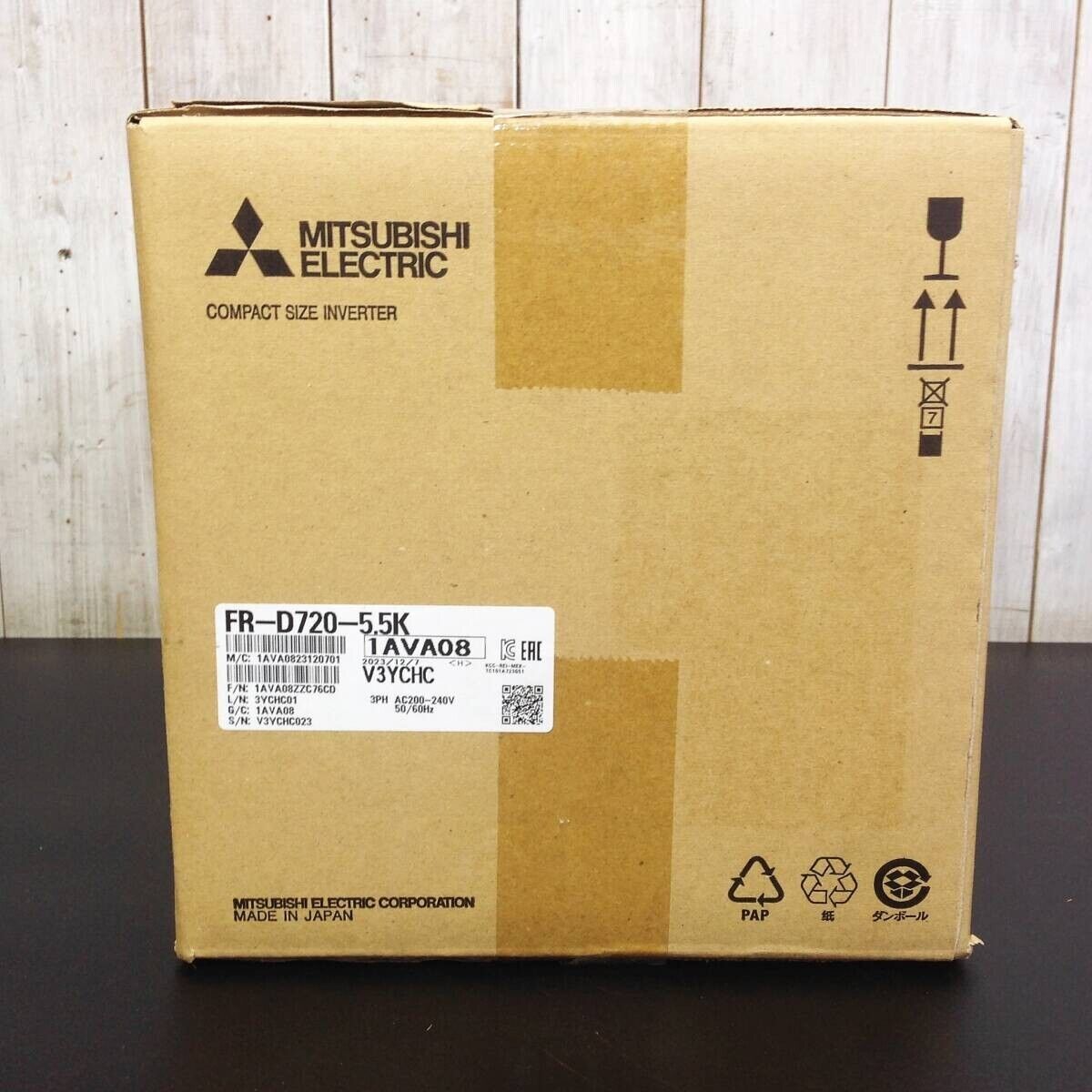 Mitsubishi FR-D720-5.5K Inverter 5.5kW 7.5HP 3-Phase 240V Mitsubishi FR-D720-5.5K Inverter 5.5kW 7.5HP 3-Phase 240V