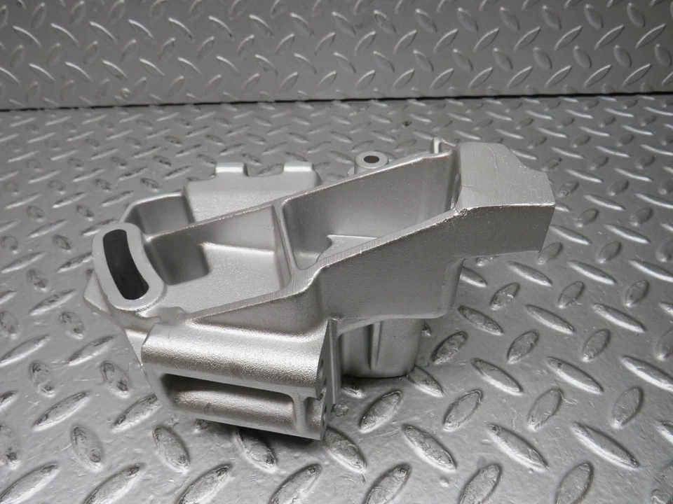 Soporte bomba de dirección asistida Mercedes-Benz W123 300D 6172360330 Foto 4 de 4