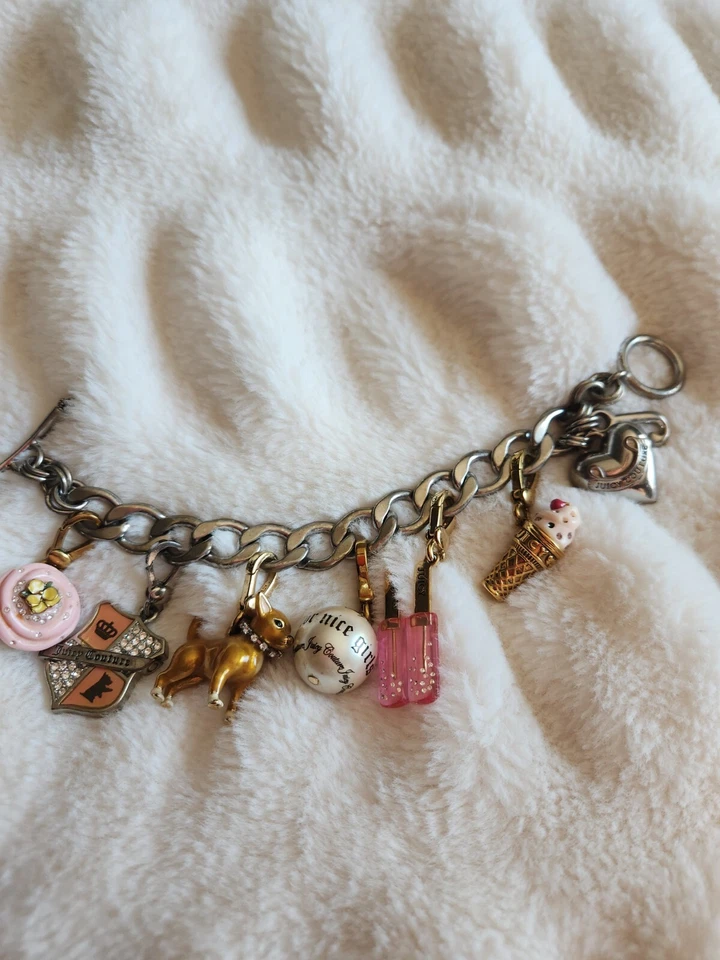 juicy couture charm bracelet with charms - Image 4 of 4