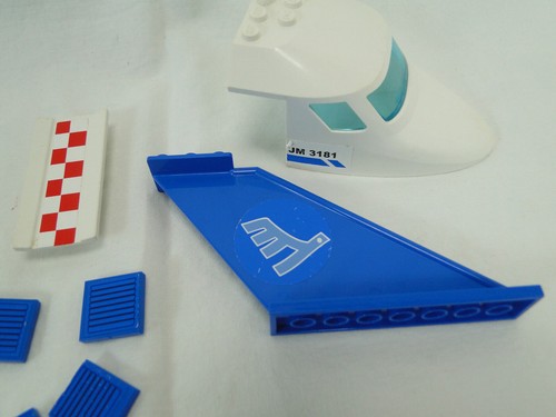 LEGO City 3181 Airplane Passenger Plane Complete with OBA - Picture 4 of 6