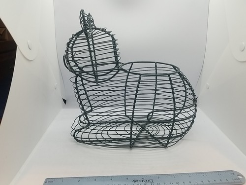 Large Green Wire Kitty Cat Basket 10" Tall X 11" Long. Garden, Egg, Farmhouse - Picture 9 of 9
