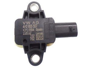 VW Polo 6R Sensor Airbagsensor 4H0955557