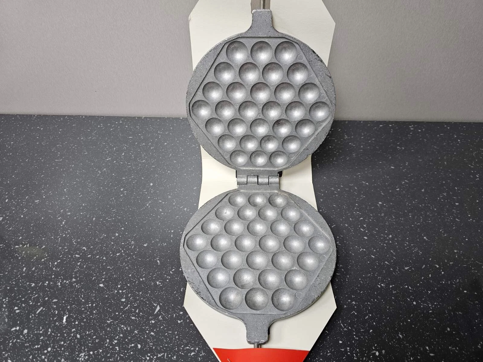 Aluminium "Bubble" shaped Waffle Pan Ø18 cm Migiris