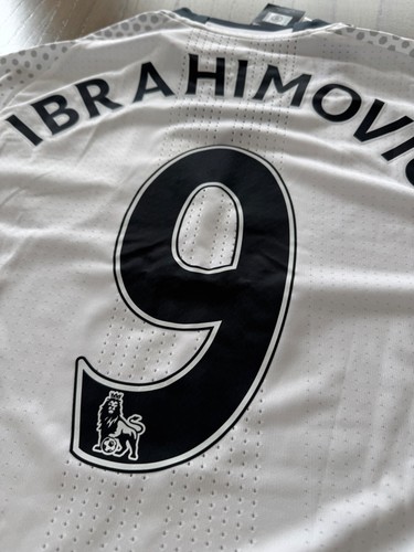 MANCHESTER UNITED ADIDAS AUTHENTIC THIRD JERSEY 2016/17 SEASON IBRAHIMOVIC 9 - L - Picture 5 of 9