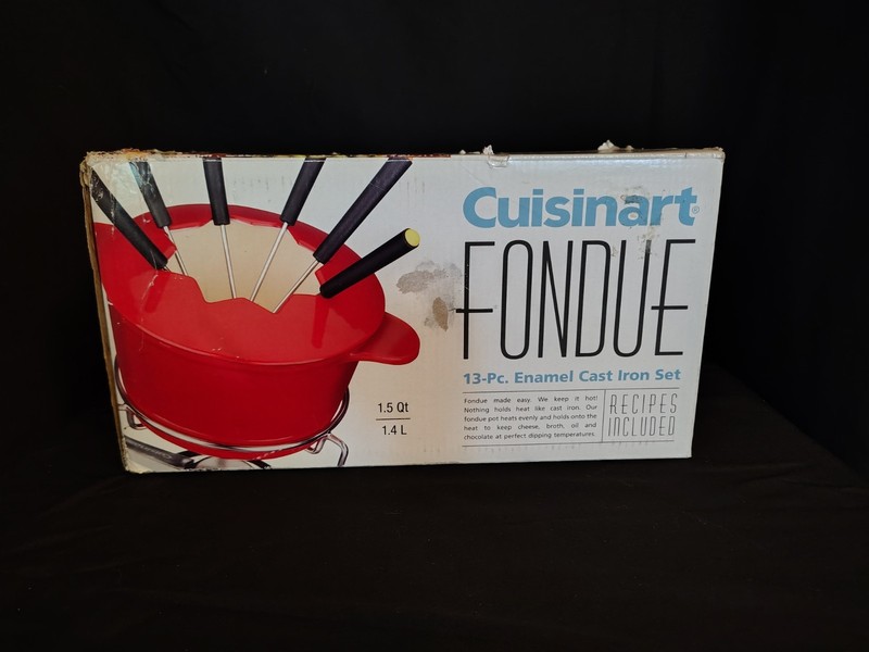 Cuisinart 13-piece Enamel Cast Iron Fondue Set New In Box Never Used Red Color