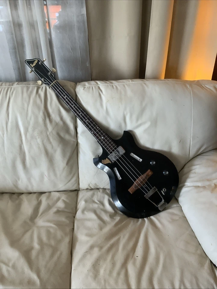 RARE ORIGINAL Vintage 1960s Supro Airline Bass Electric Guitar w/Case MUST SEE - Image 2 of 4