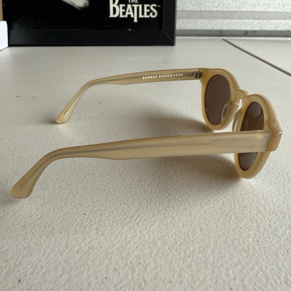 Sunday Somewhere Soelae 太阳镜 米色 圆形镜框 46-25-145 手工制作 — 第 3/4 张图片