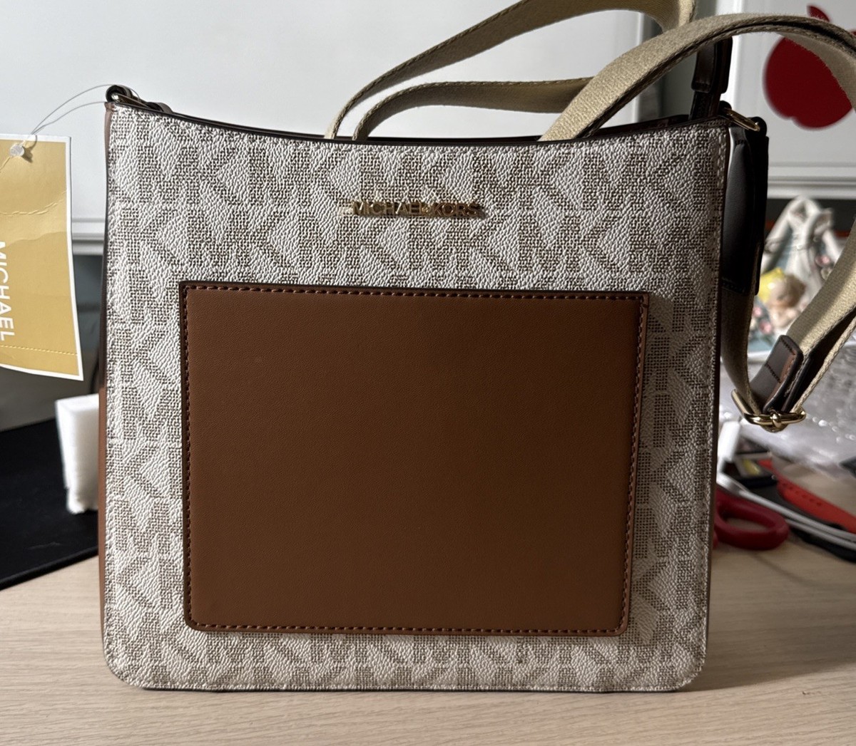 MICHAEL KORS MK Gloria Vanilla/Lugg MD PKT Swing Pack W/ Web