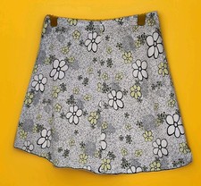 Uniform John Paul Richard Unique Floral Black/White/Yellow A-line Skirt Sz 12