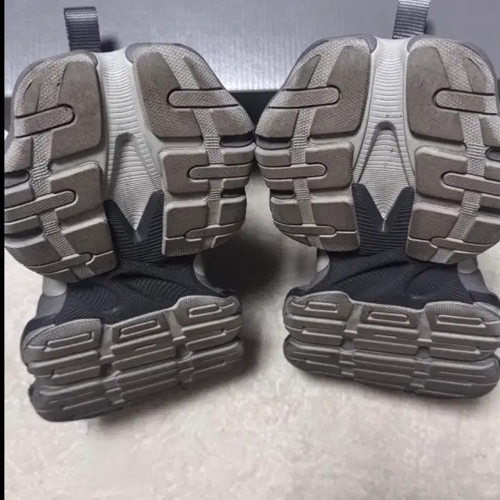 Balenciaga Cargo Sneakers Runway Grey Size 40 thumbnail 4