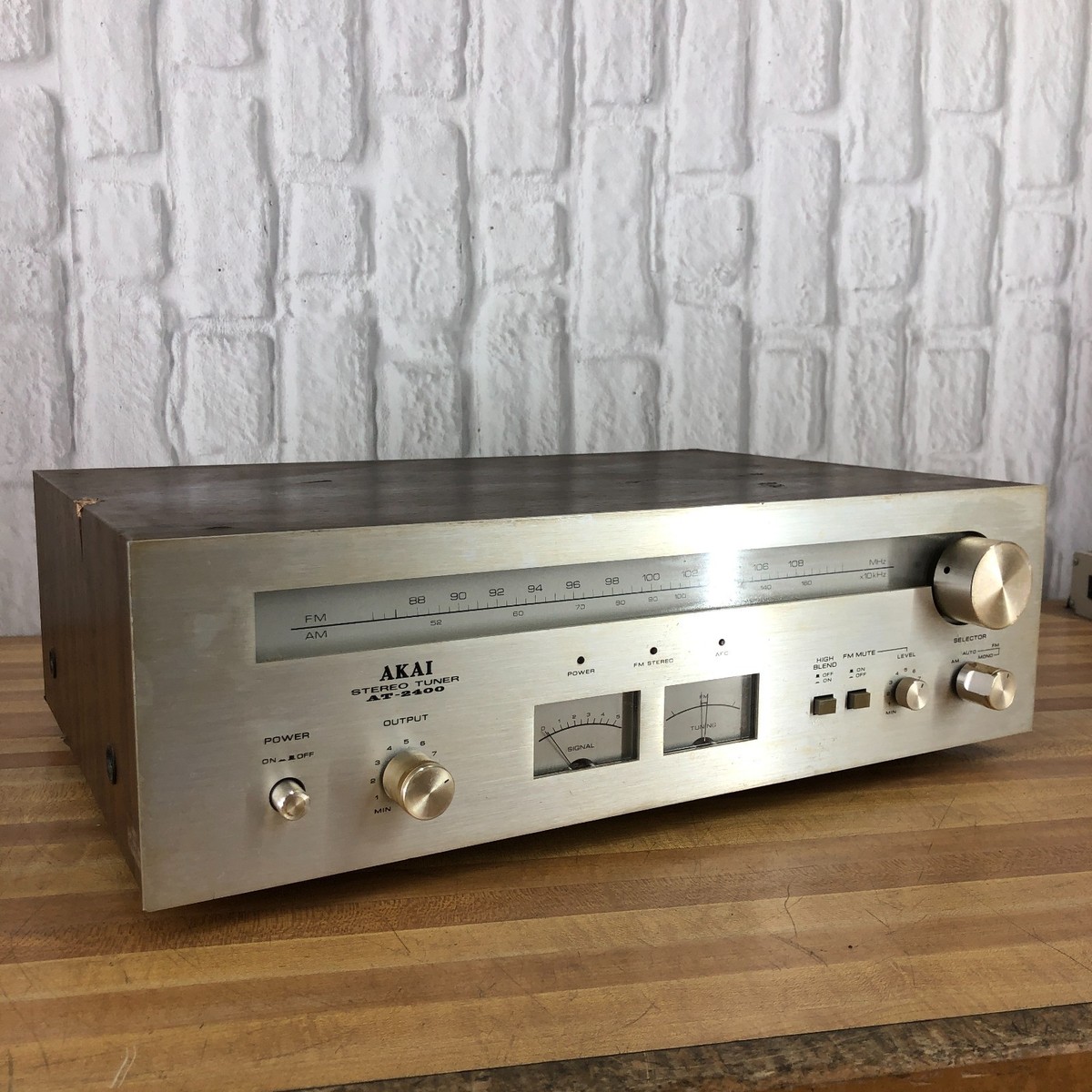 Technics ST-X830L Stereo LW/MW/FM Quartz Synthesizer Tuner (Gebraucht) in Zürich für CHF 45