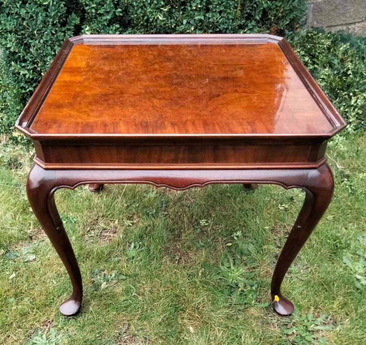 Large mahogany cheap coffee table