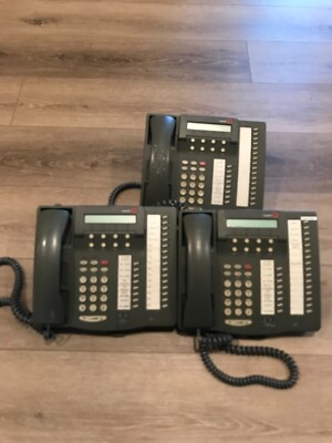 Lot of  3 Lucent 6424D+M Office Business Telephone