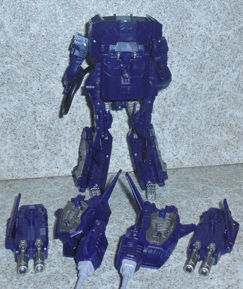 Transformers Siege SHOCKWAVE Complete Leader War For Cybertron Generations - Image 4 of 4