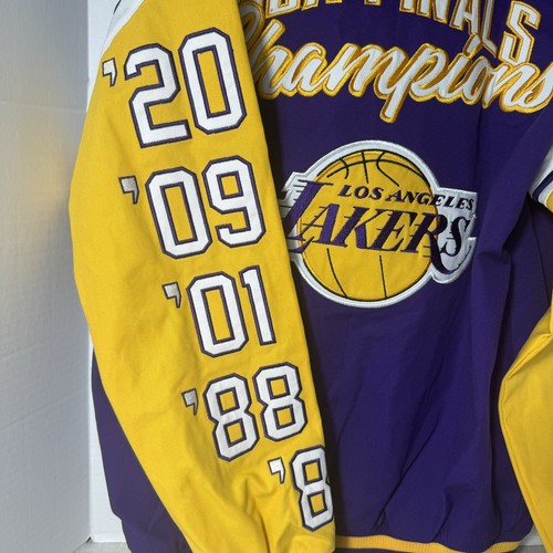 G-III Los Angeles Lakers 17 Time NBA Finals Champions Bomber Jacket Men's Medium - Picture 6 of 7