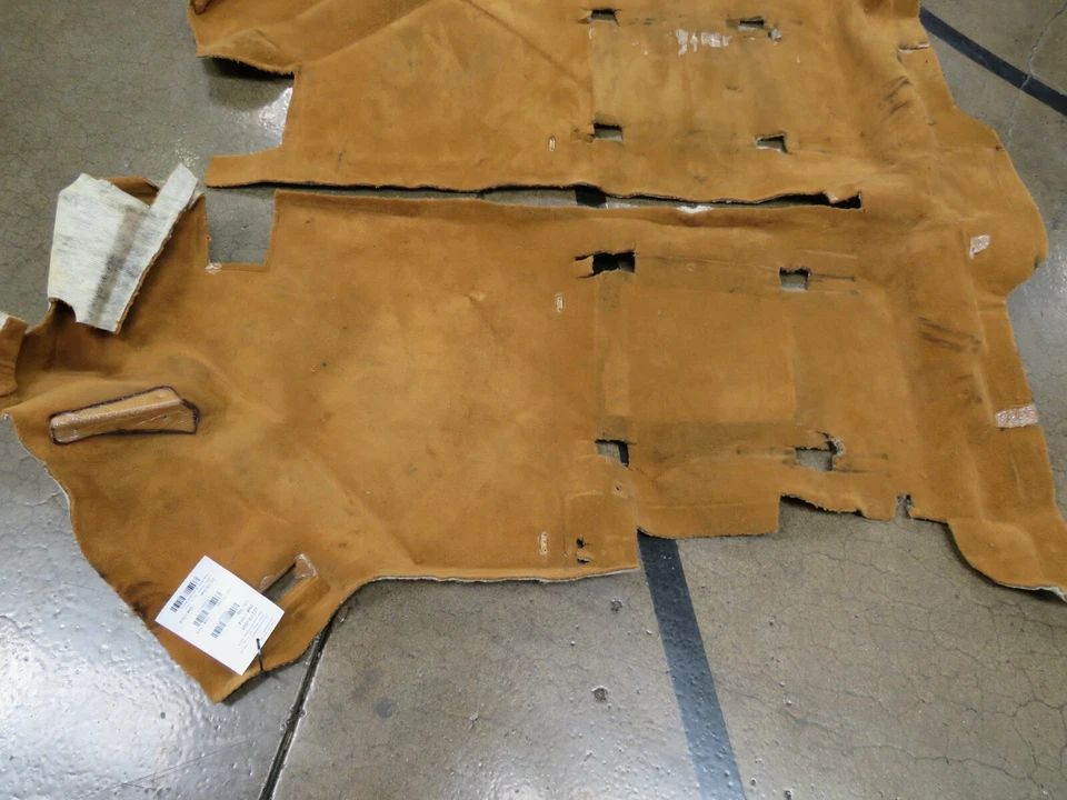 法拉利 348 蜘蛛地毯,米色,二手,P/N 640118 — 第 3/4 张图片