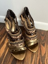 New Womens Buckle heels Brown size 7