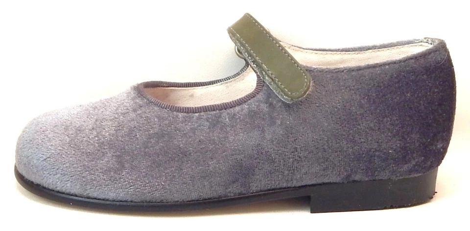 DE OSU - España - Zapatos de vestir de fiesta de terciopelo gris plata para niñas - Europeos 24 -Talla 7 Foto 3 de 4
