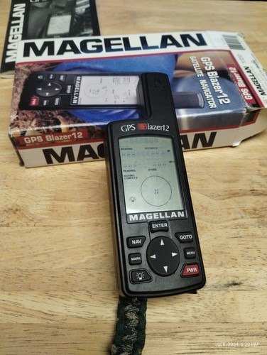 Magellan GPS Blazer 12 Satellite Navigator Pocket Size GPS Hiking Hunting Tested - Picture 7 of 21
