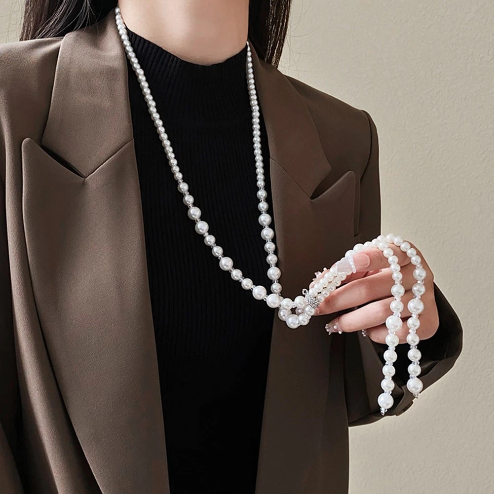 VETEMENTS Catena abbigliamento capelli lunghi vibrante in lega con eleganti dettagli perle diamantate