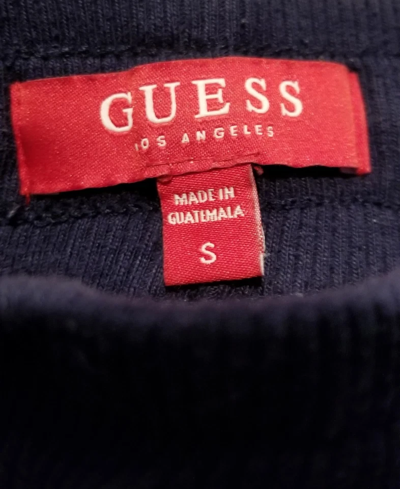 Pantalones deportivos Guess para hombre azul marino a rayas blancas azules rojas con logotipo talla pequeña Foto 3 de 4