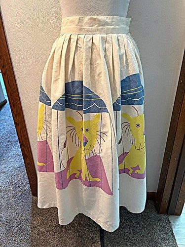 Vintage 1950s Homemade Flare Circle skirt Ivory Muslin Lion in Cage print - XS