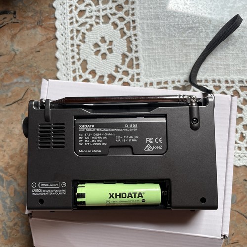 XHDATA D-808 Récepteur Universel FM/KW/LW SSB RDS Air Band Radio Multi-Bande - Photo 4/7