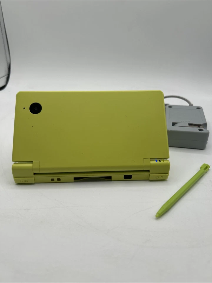 🔥 Nintendo DSi Amarelo - Inclui Biblioteca Pré-Carregada (Grande Coleção) - Imagem 4 de 4