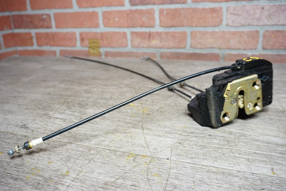 2005-2007 NISSAN ARMADA REAR RIGHT PASSENGER SIDE DOOR LOCK LATCH ACTUATOR OEM - Изображение 3 из 4