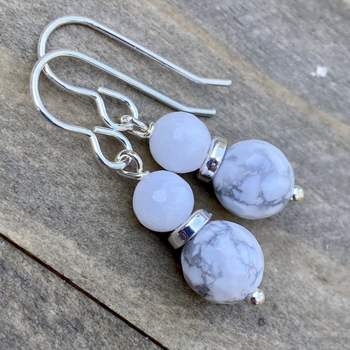 Min Favorit weiße Howlite, weiße Onyx & silberne Pl Handwerker Tropfen Ohrringe