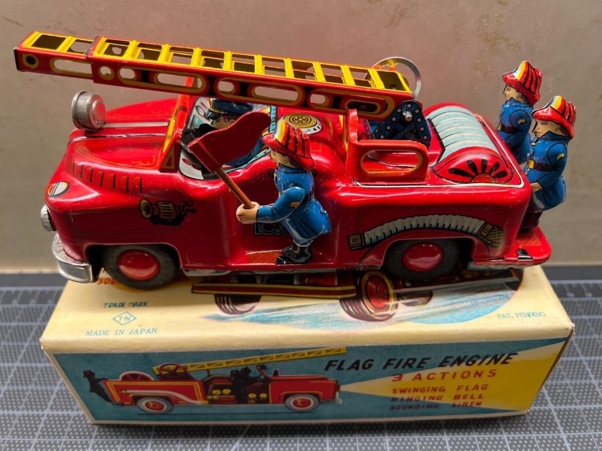 Vintage 1950's TN Nomura FLAG FIRE ENGINE Tin Friction Truck JAPAN