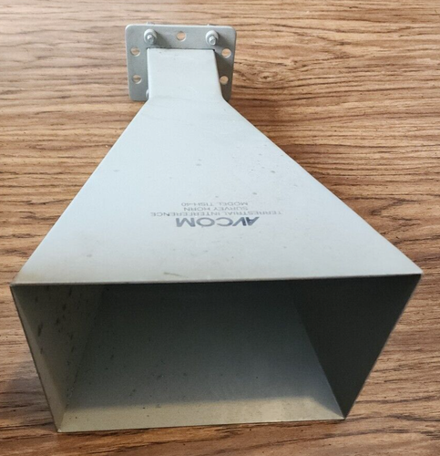 AVCOM TISH-40 Terrestrial Interference Survey Horn - Picture 2 of 9