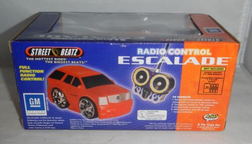 Street Beatz Radio Control 2005 Cadillac Escalade RC Car Truck - Picture 6 of 7