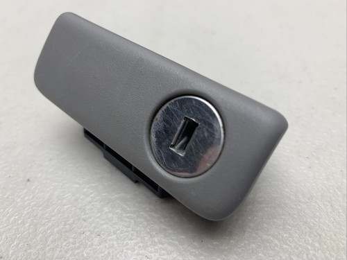 2004-2010 TOYOTA SIENNA 2003-2009 4RUNNER GLOVE BOX DOOR LATCH LOCK HANDLE - Picture 4 of 9