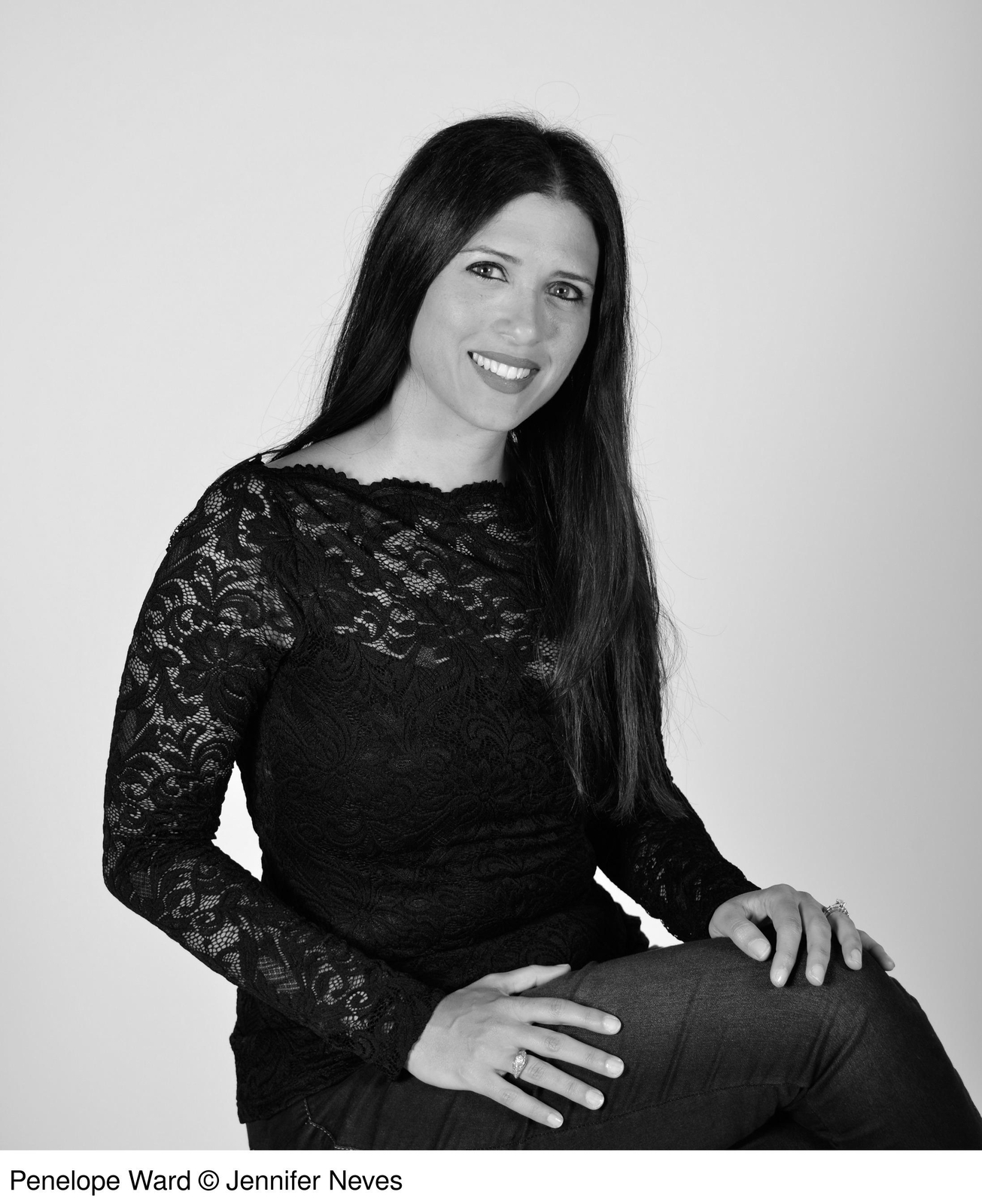 Thumbnail - Vi Keeland Hate Notes