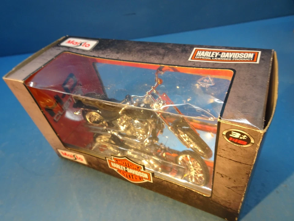 1/18  MAISTO ( 2012 ): Motorcycle  HARLEY DAVIDSON " 2000 FXSTD  Softtail Deuce" - Bild 3 von 4