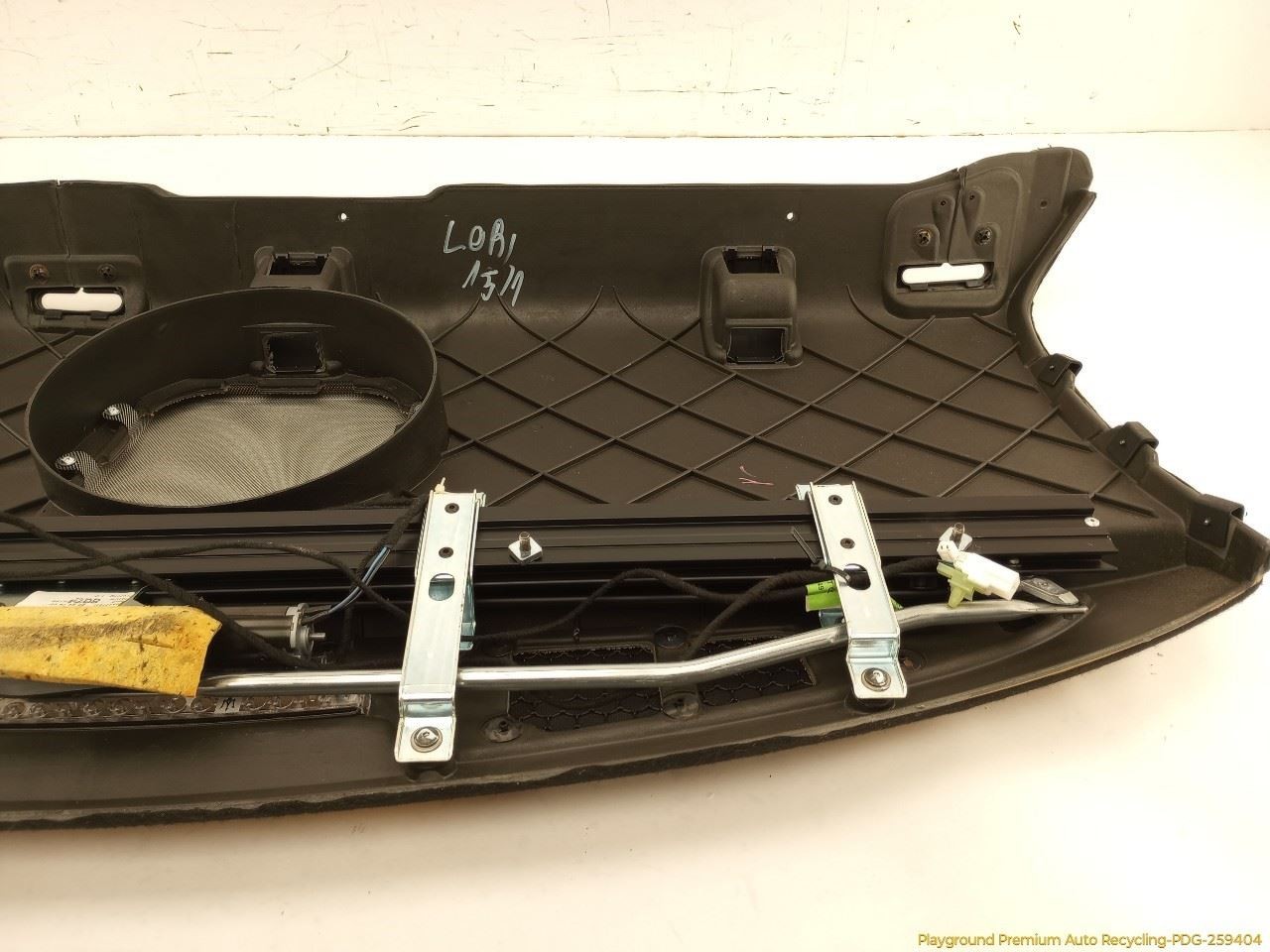 Maserati Quattroporte 2003-2008 Rear Luggage shelves Set