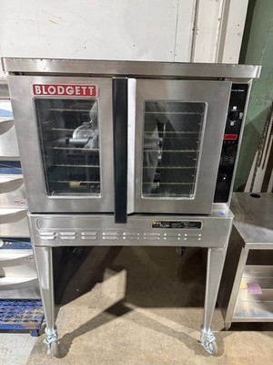 Blodgett DFG-100 SGL Gas Convection Oven on Legs