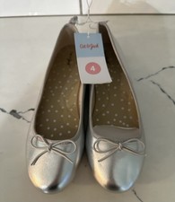 Cat Jack Silver Kids Size 4 Slip On Shoes Dress Shoes Casual Shoes