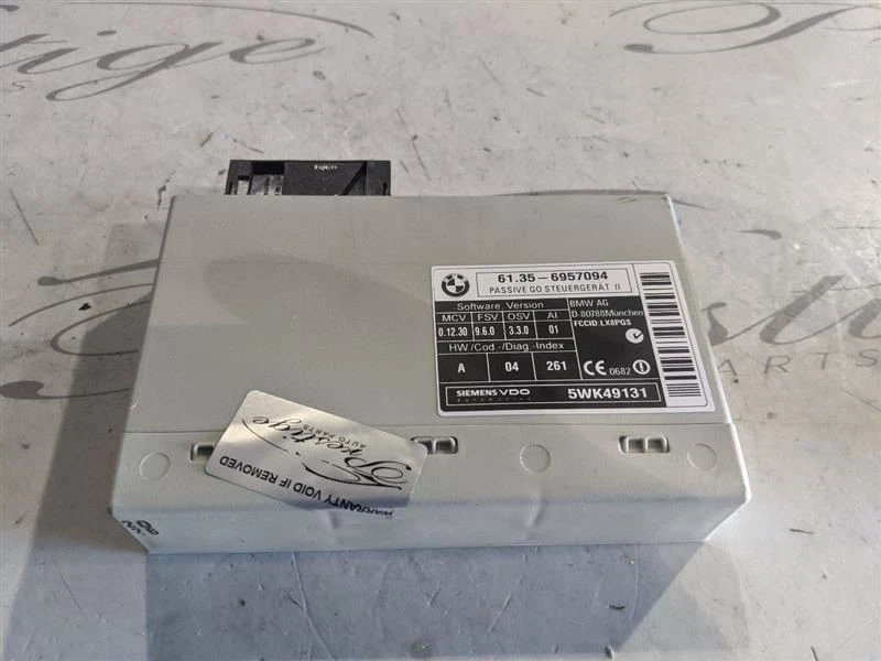 BMW M5 06-10 Módulo Go Pasivo OEM 07 08 09 2010 2009 2008 2007 2006 E60  Foto 2 de 4