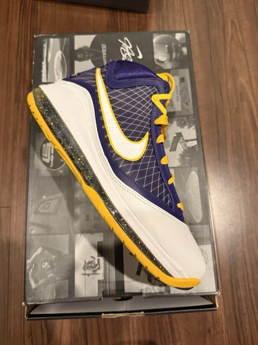 Size 9.5 - Nike LeBron 7 QS Media Day TRIED ON