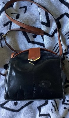Pelletterie 'Tris' $180 Crossbody Leather Bucket Purse--Made in Italy