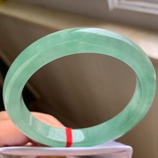 Brazalete De Jade Blanco Con áreas Verdes